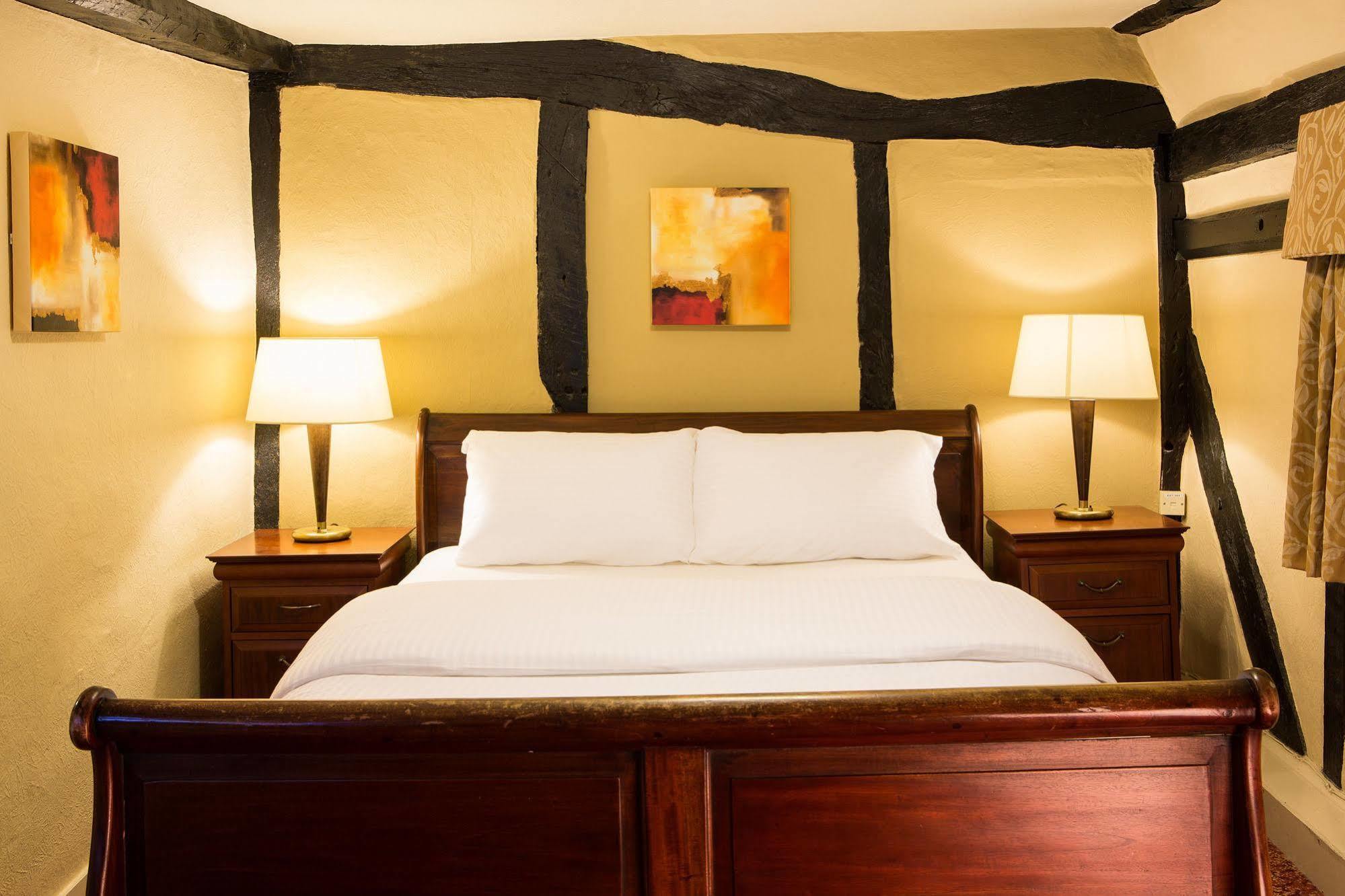 The Bell Hotel & Inn By Greene King Inns Woburn Ngoại thất bức ảnh